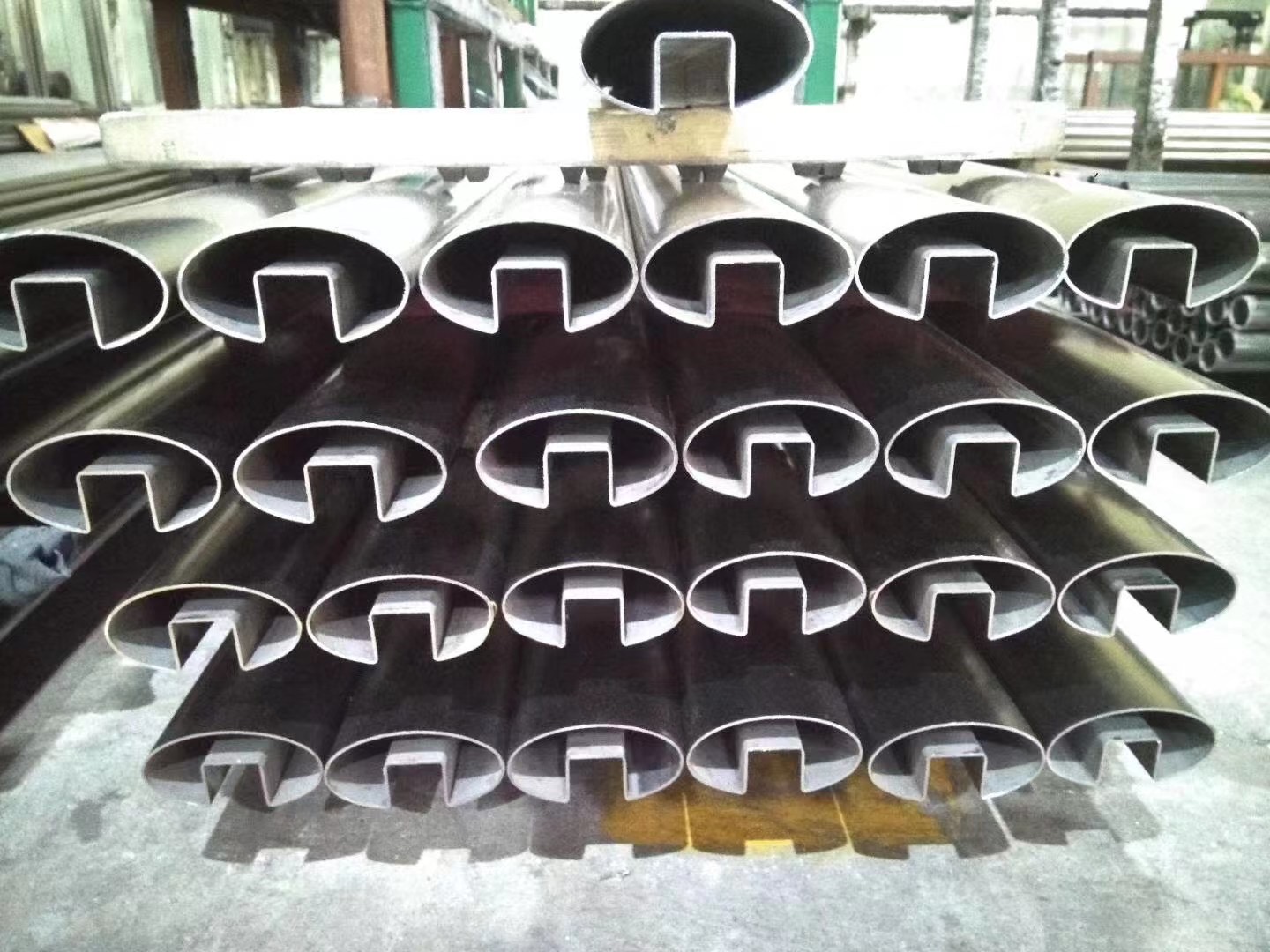 佛山不锈钢厂的不锈钢水镀与真空电镀的区别